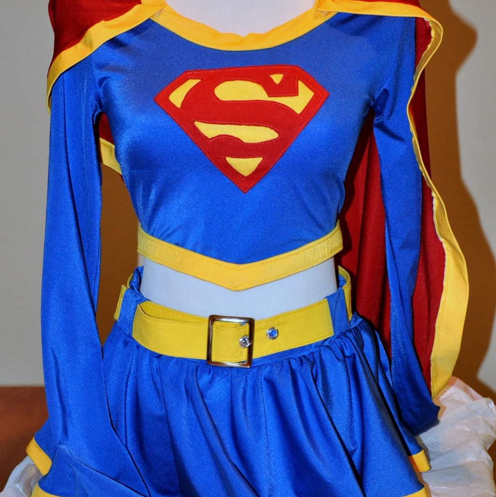Supergirl 4 Piece Modern New Earth Cosplay Hand Made High Quality Women's Size M
